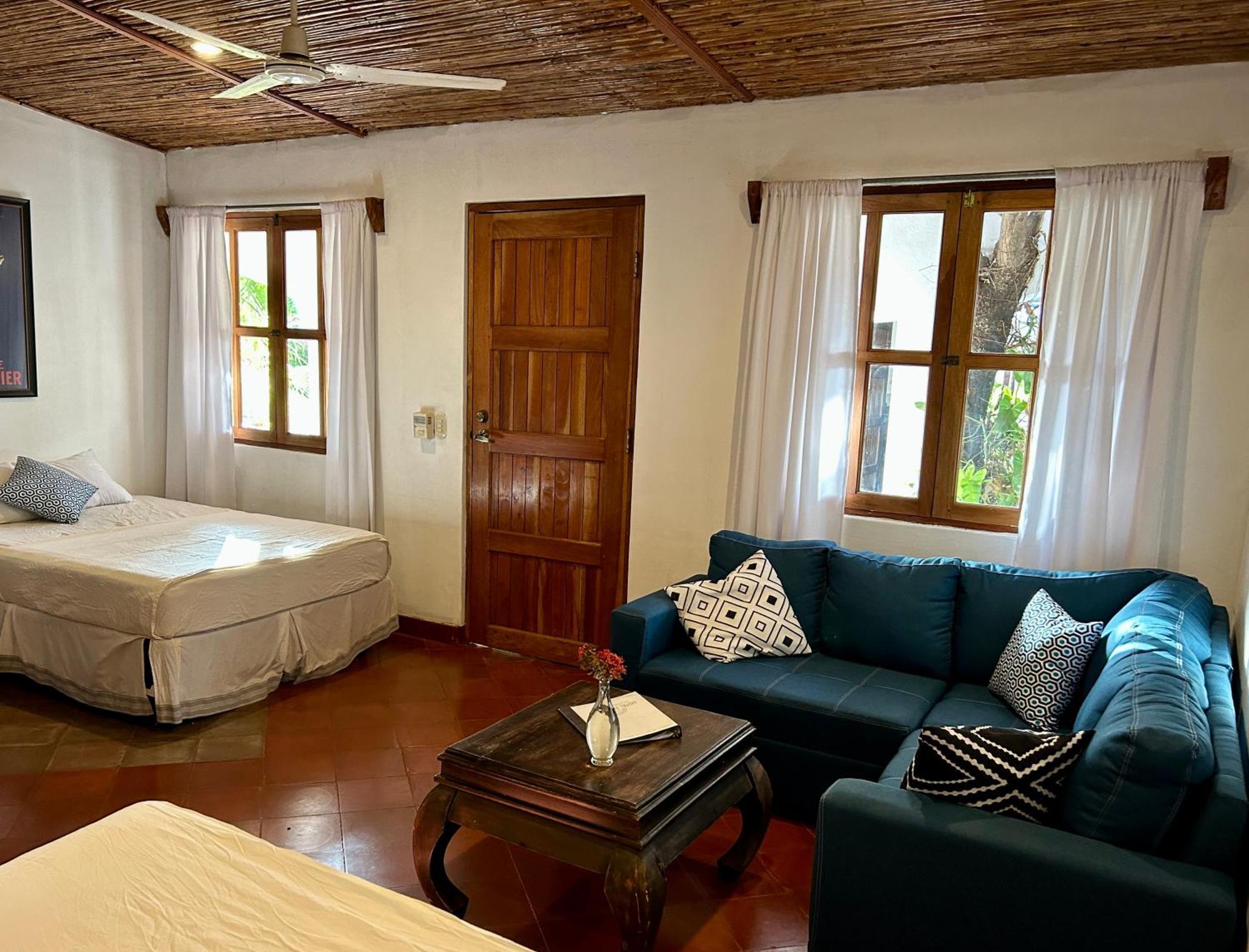 Hotel Tranquilo Las Penitas Exterior photo